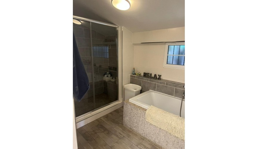 Resale - Villa -
Almoradí