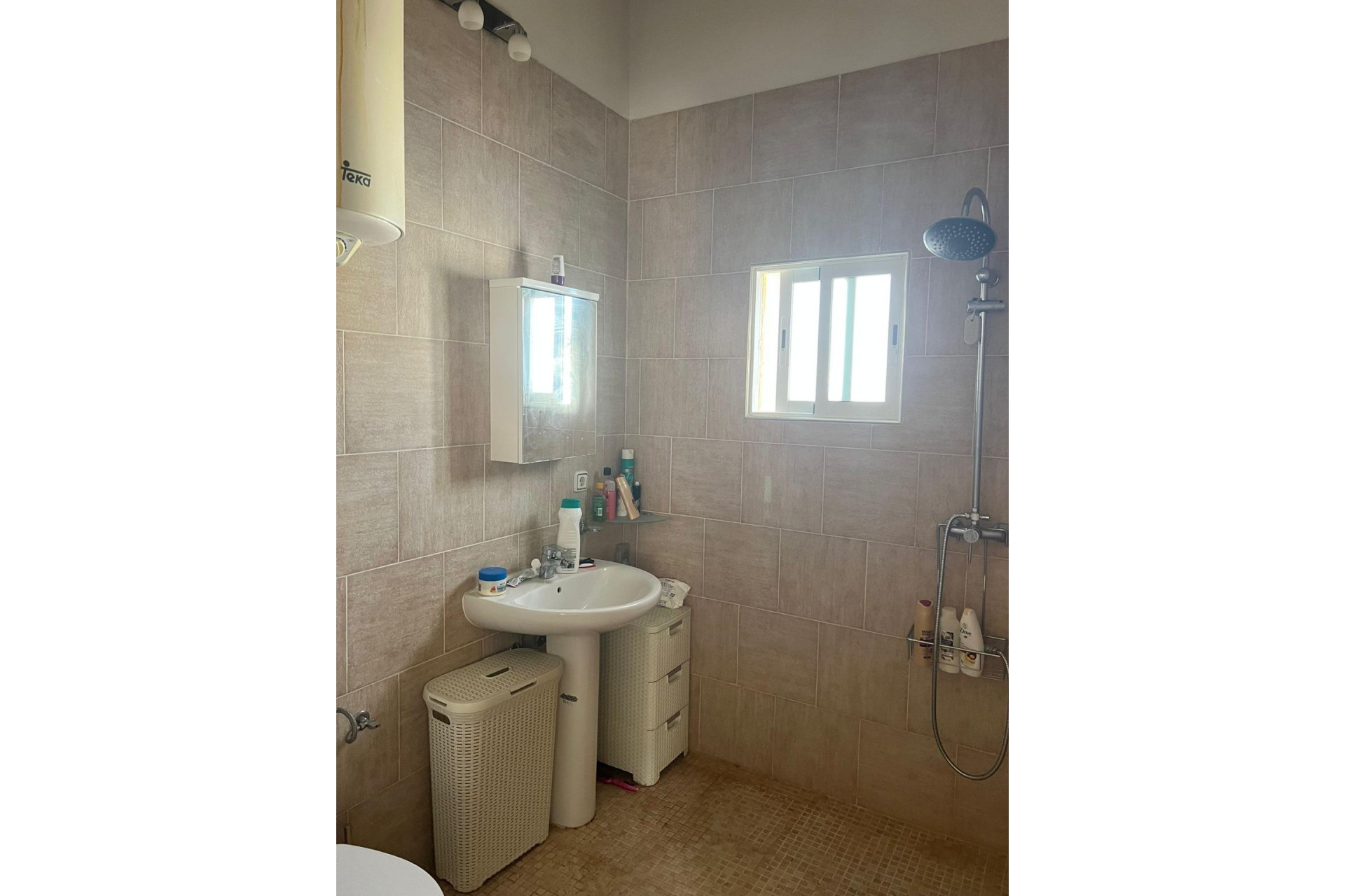 Resale - Villa -
Almoradí