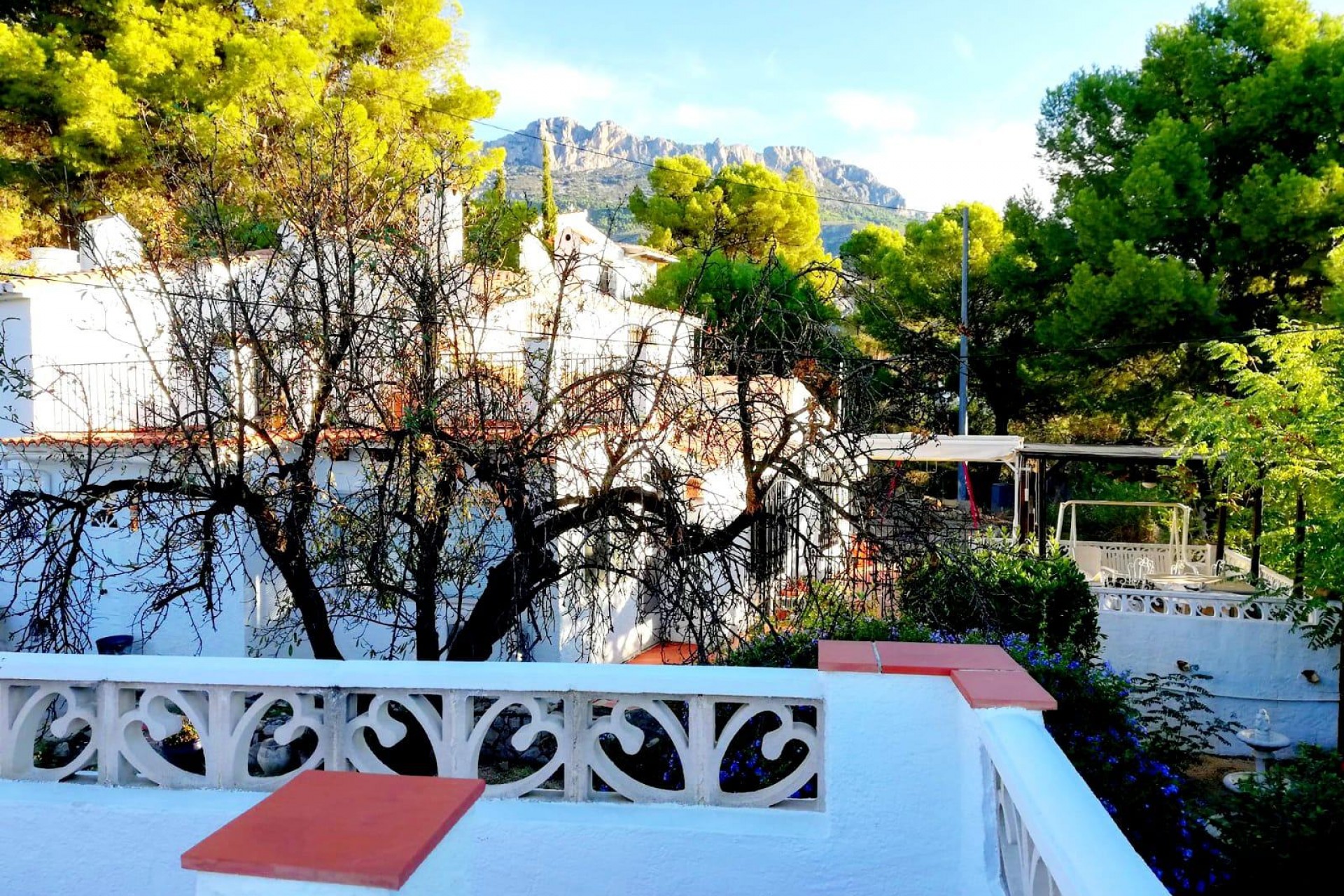 Resale - Villa -
Altea - Costa Blanca