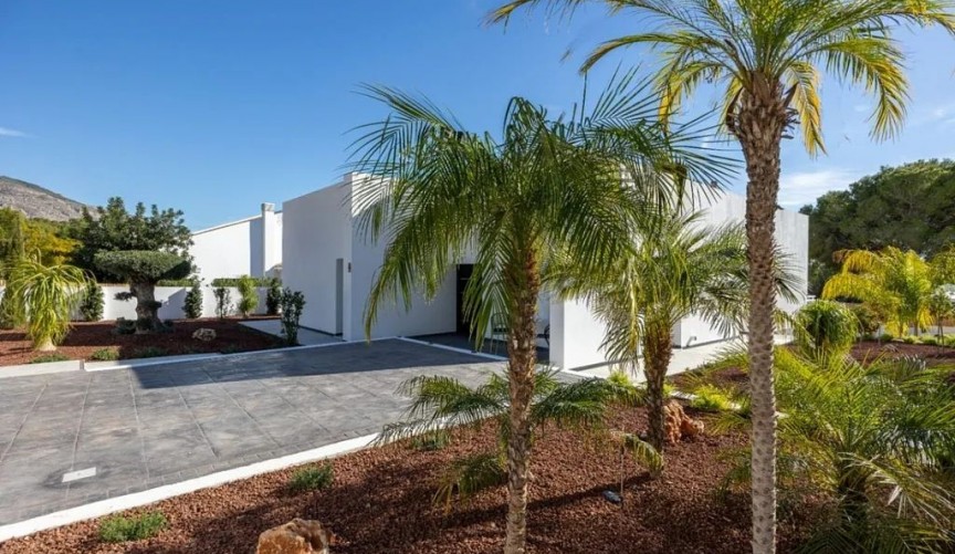 Resale - Villa -
Altea - Costa Blanca