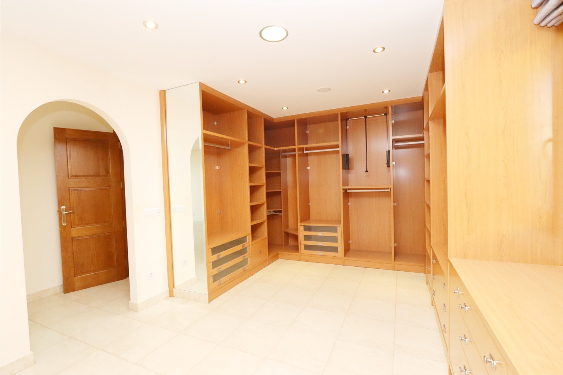 Resale - Villa -
Altea - Costa Blanca