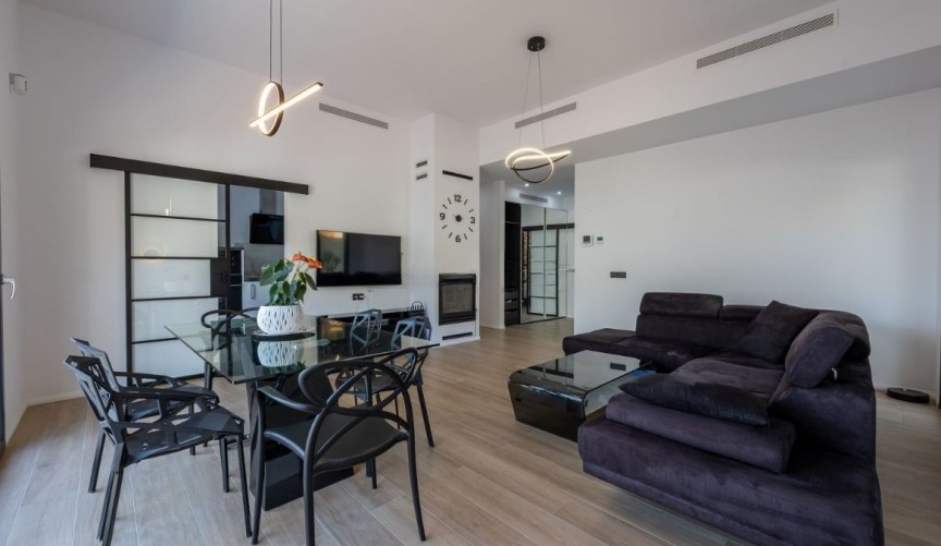 Resale - Villa -
Altea - Costa Blanca