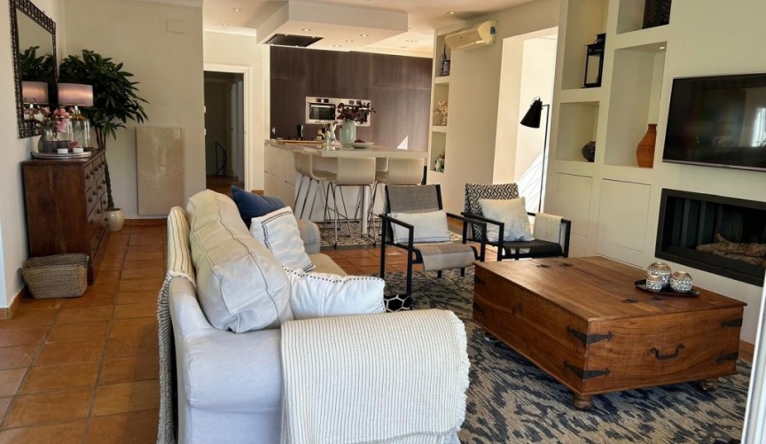 Resale - Villa -
Altea - Costa Blanca