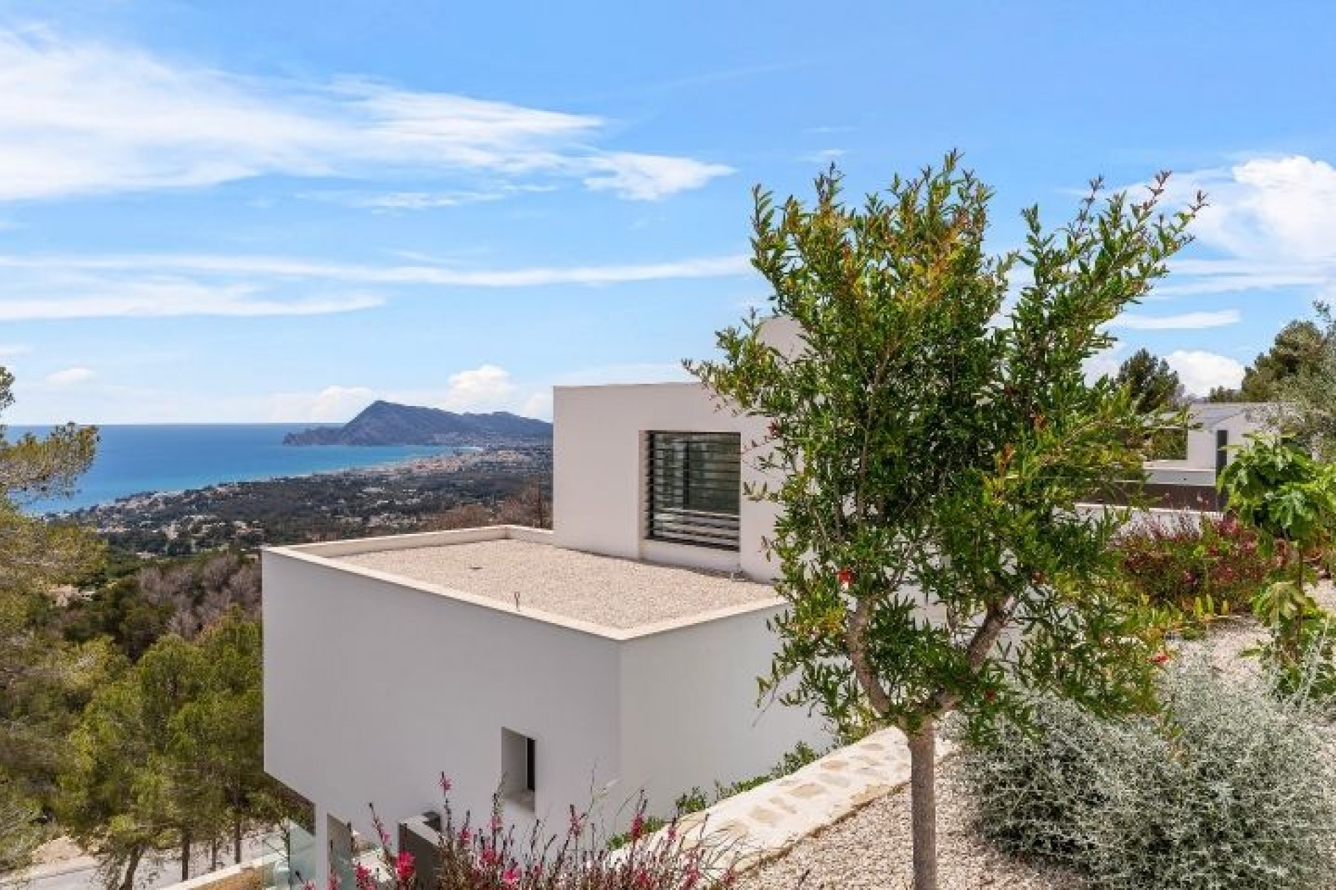 Resale - Villa -
Altea - Costa Blanca