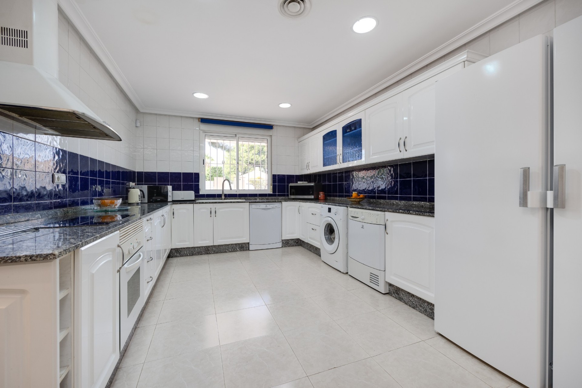 Resale - Villa -
Aspe - Inland