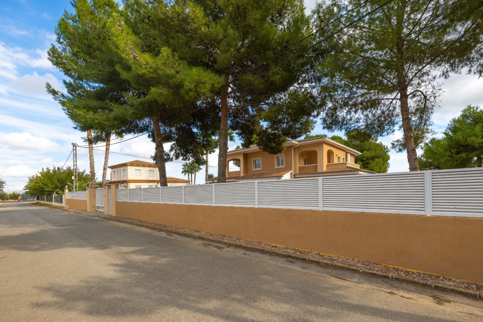 Resale - Villa -
Aspe - Inland