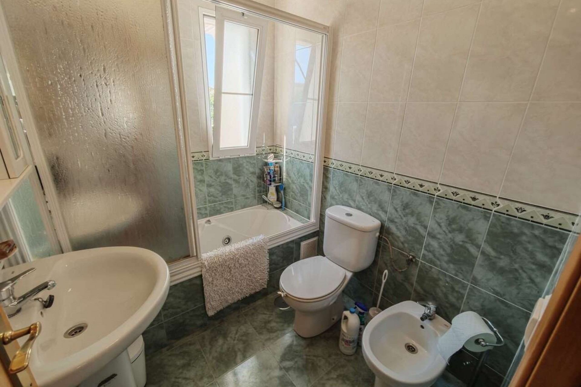 Resale - Villa -
Aspe - Inland