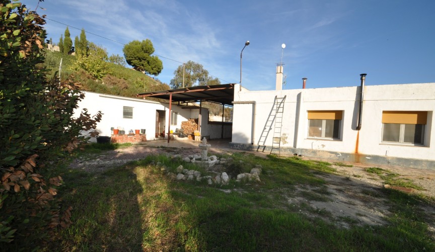 Resale - Villa -
Aspe - Inland