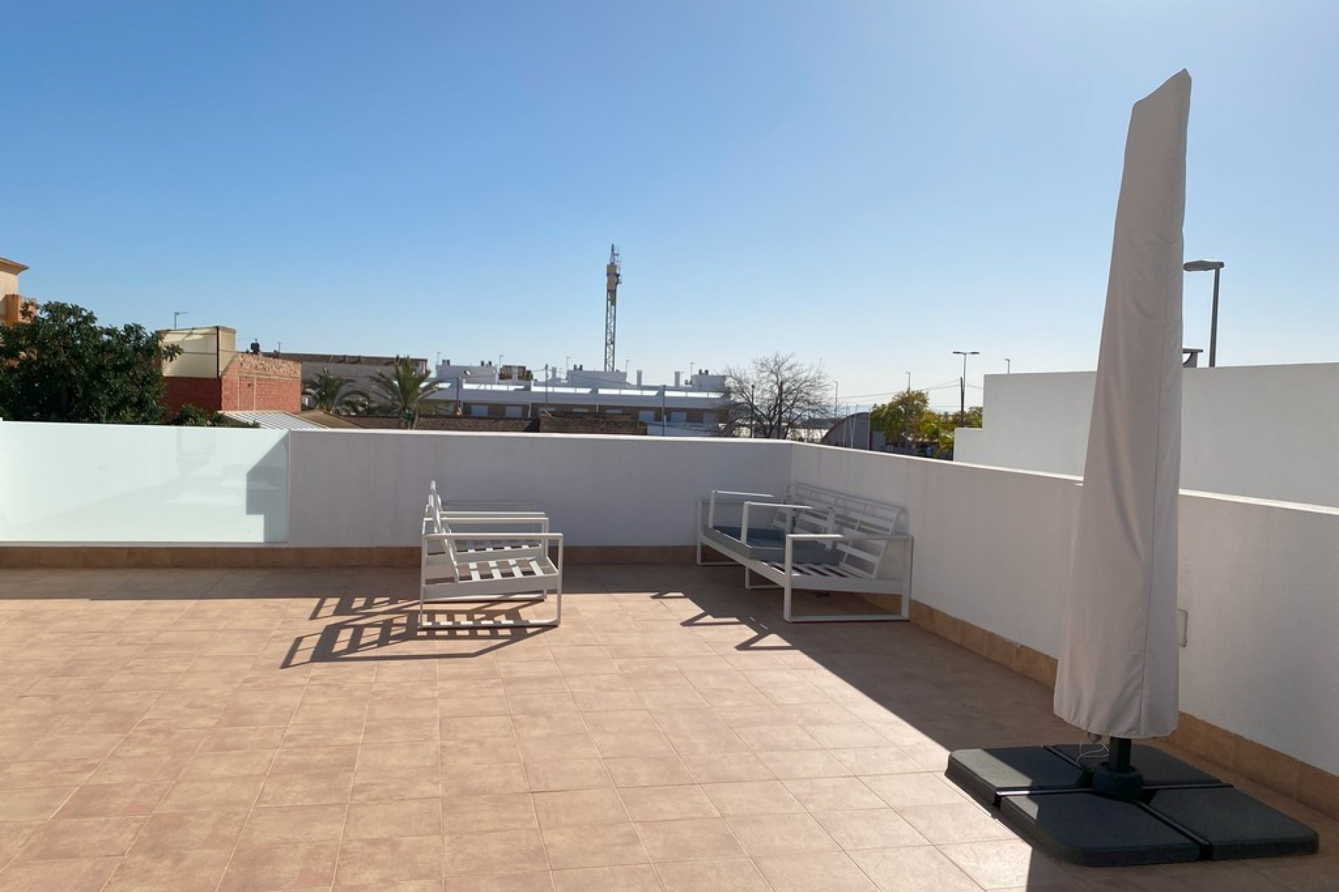 Resale - Villa -
Avileses - Inland