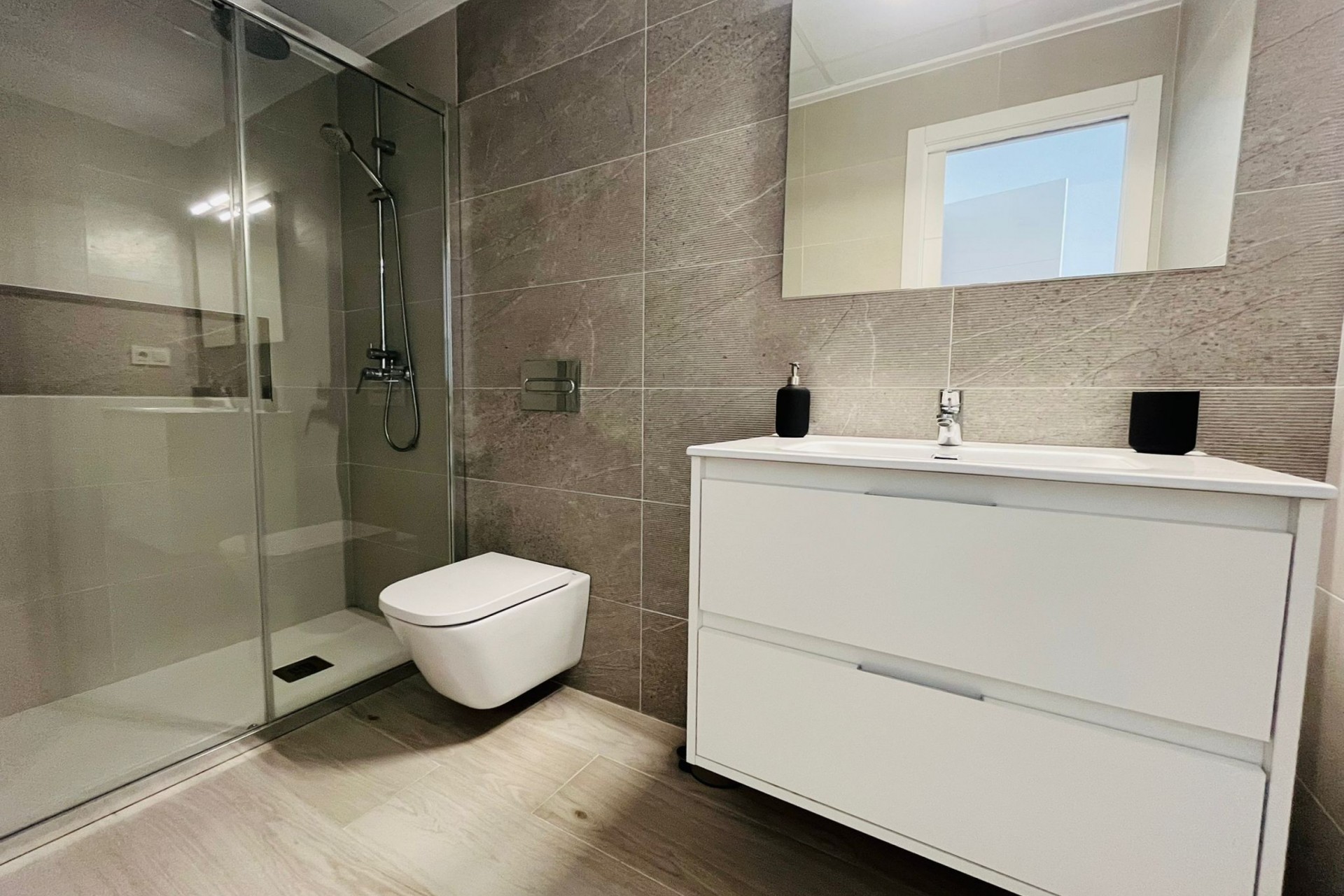 Resale - Villa -
Avileses - Inland