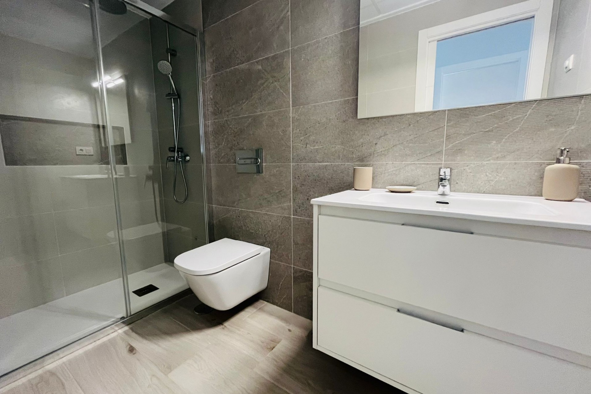 Resale - Villa -
Avileses - Inland