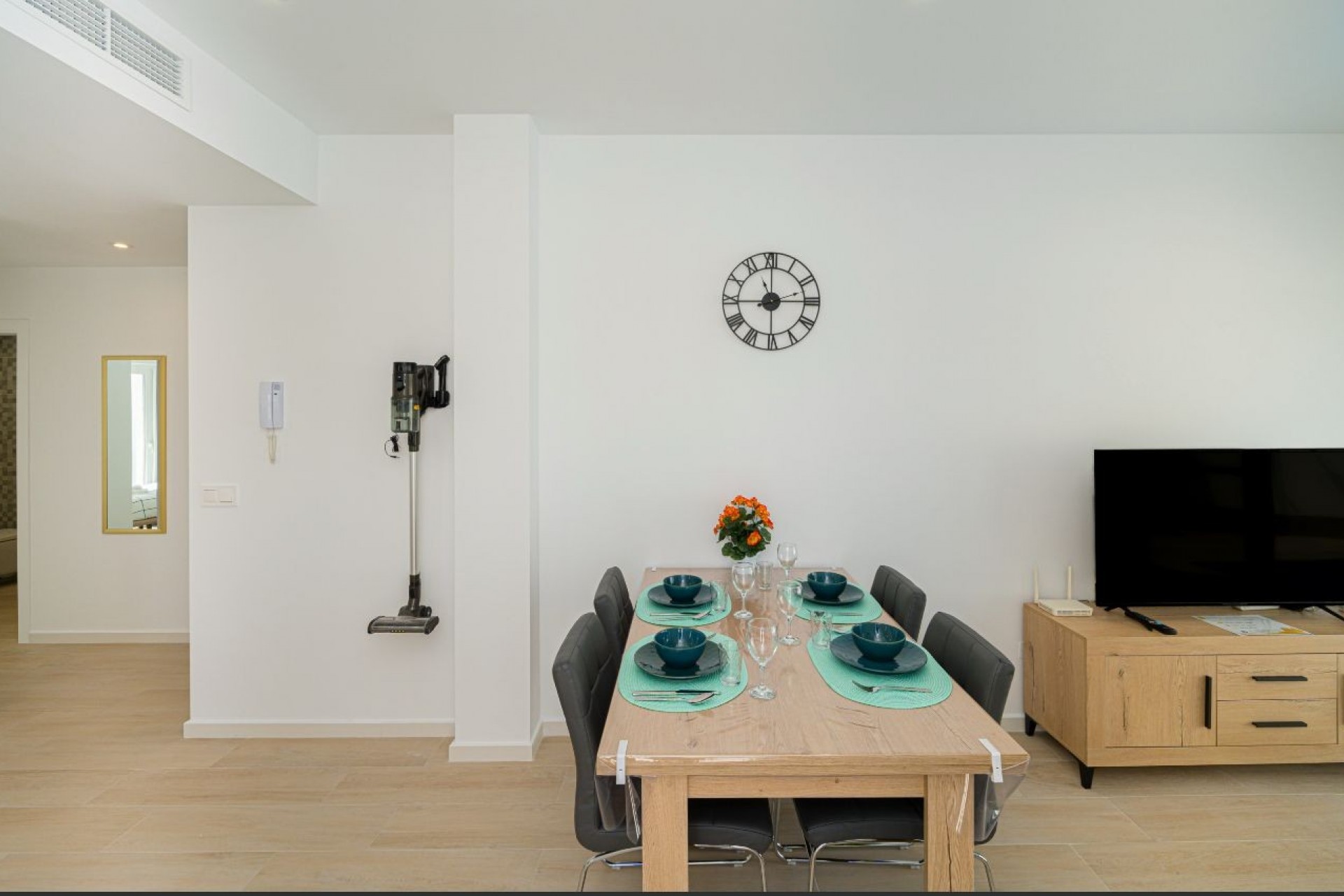 Resale - Villa -
Avileses - Inland