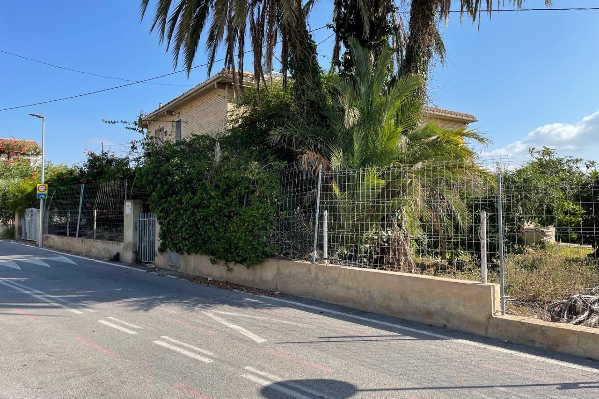 Resale - Villa -
Benidorm - Salto Del Agua