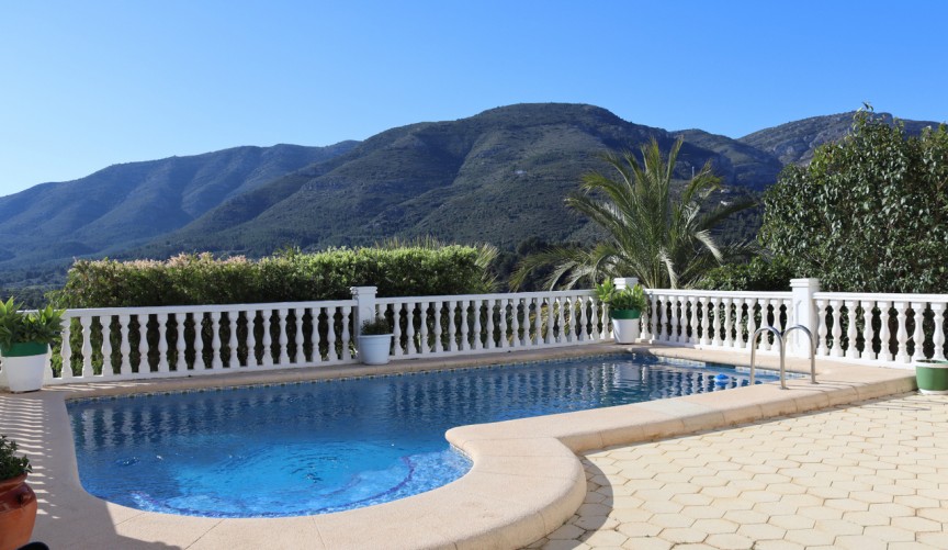 Resale - Villa -
Benigembla - Inland