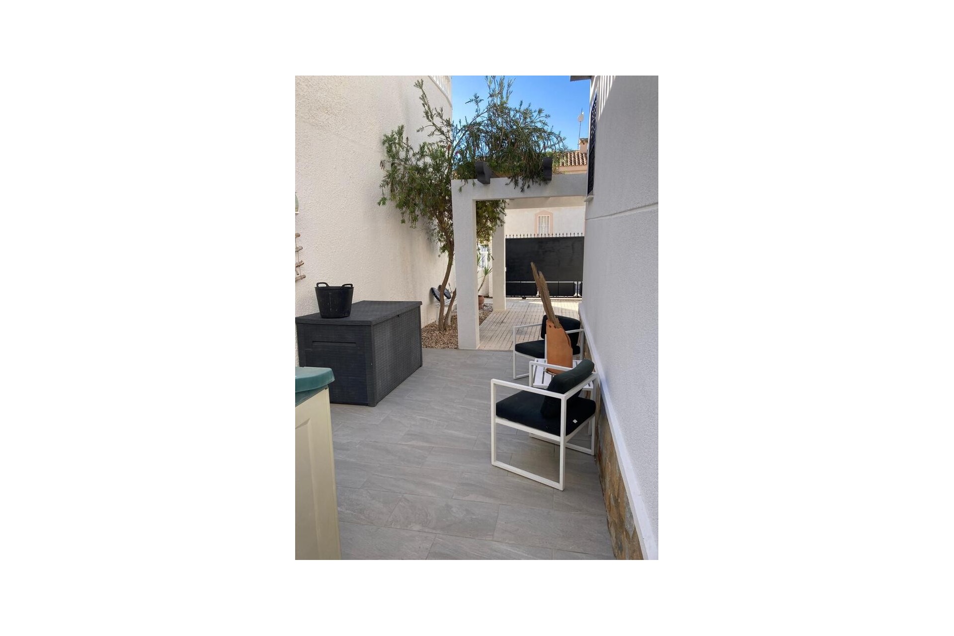 Resale - Villa -
Benijofar - Costa Blanca