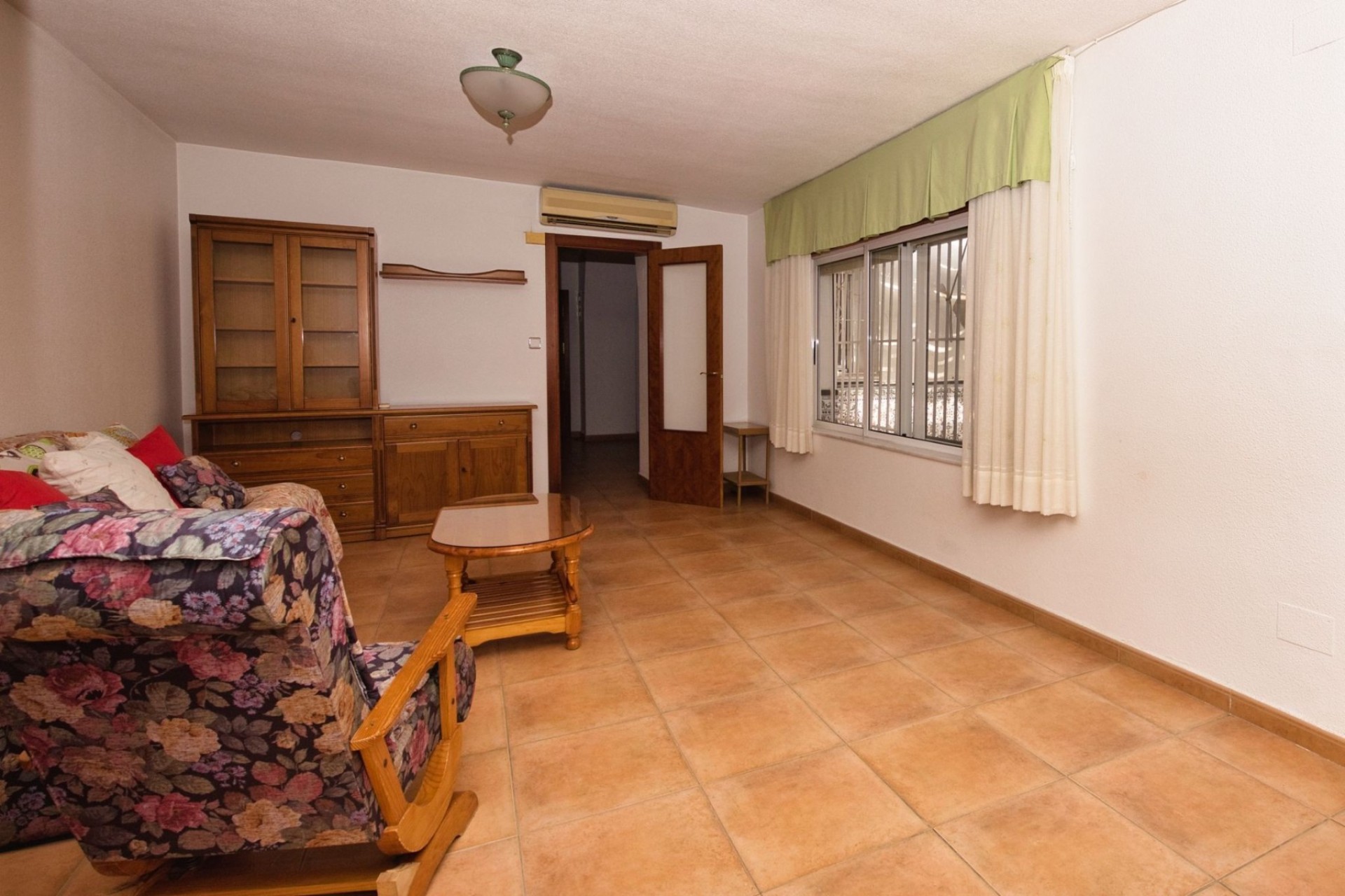Resale - Villa -
Benijofar - Costa Blanca