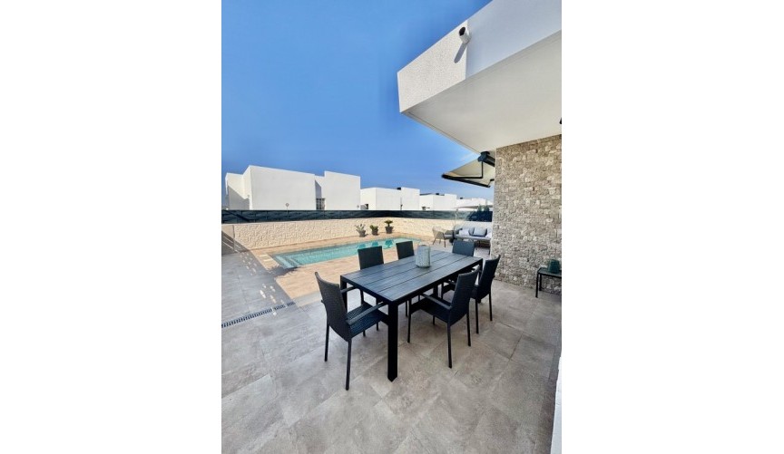 Resale - Villa -
Benijofar - Costa Blanca