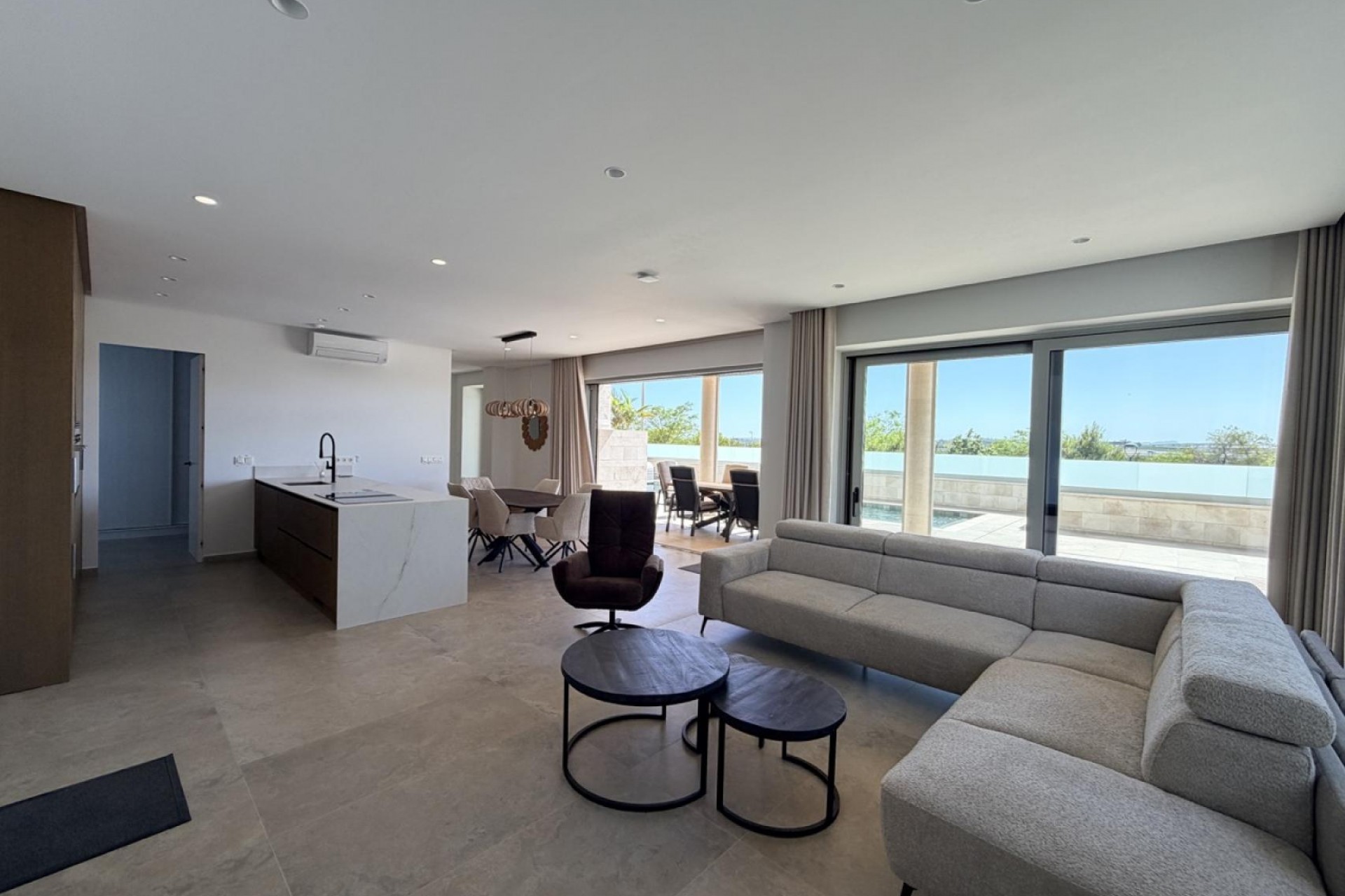 Resale - Villa -
Benijofar - Costa Blanca