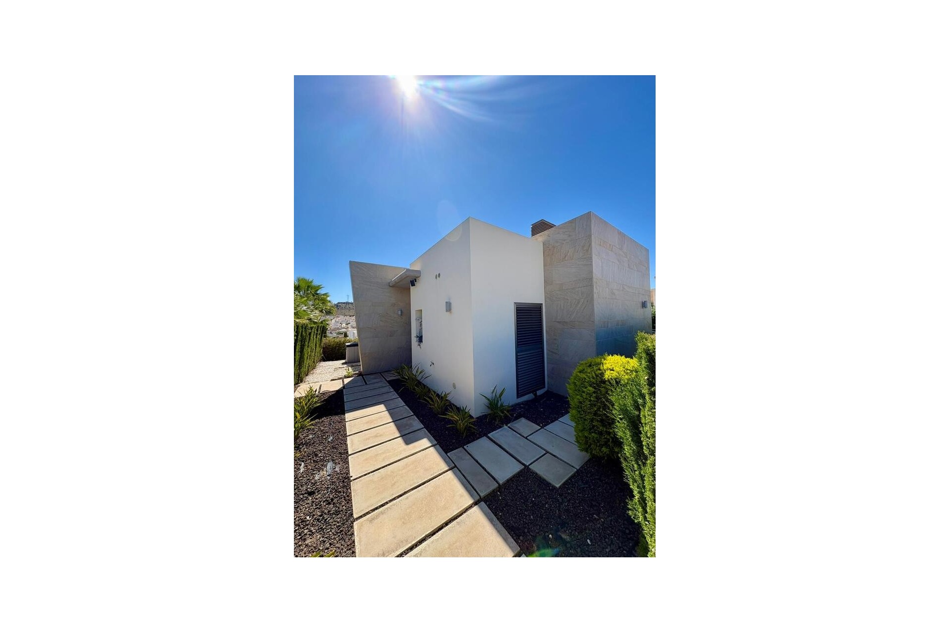 Resale - Villa -
Benijofar - Costa Blanca