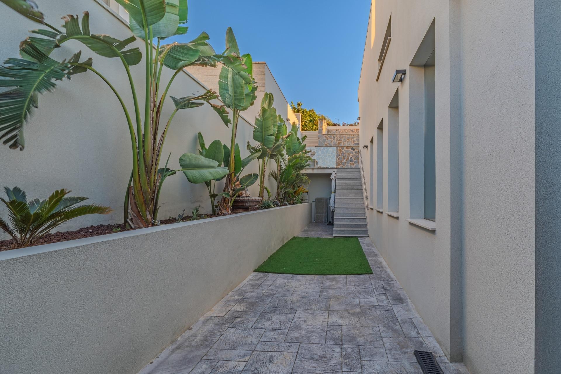 Resale - Villa -
Benijofar - Costa Blanca