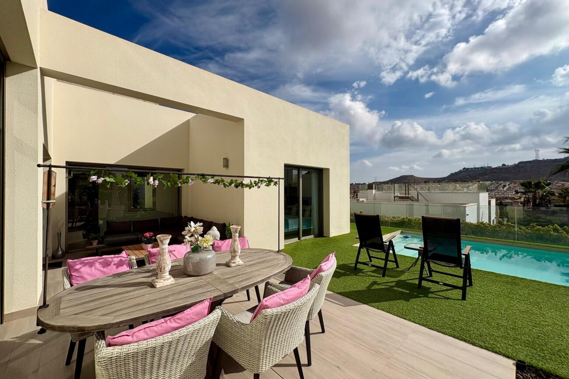 Resale - Villa -
Benijofar - Costa Blanca