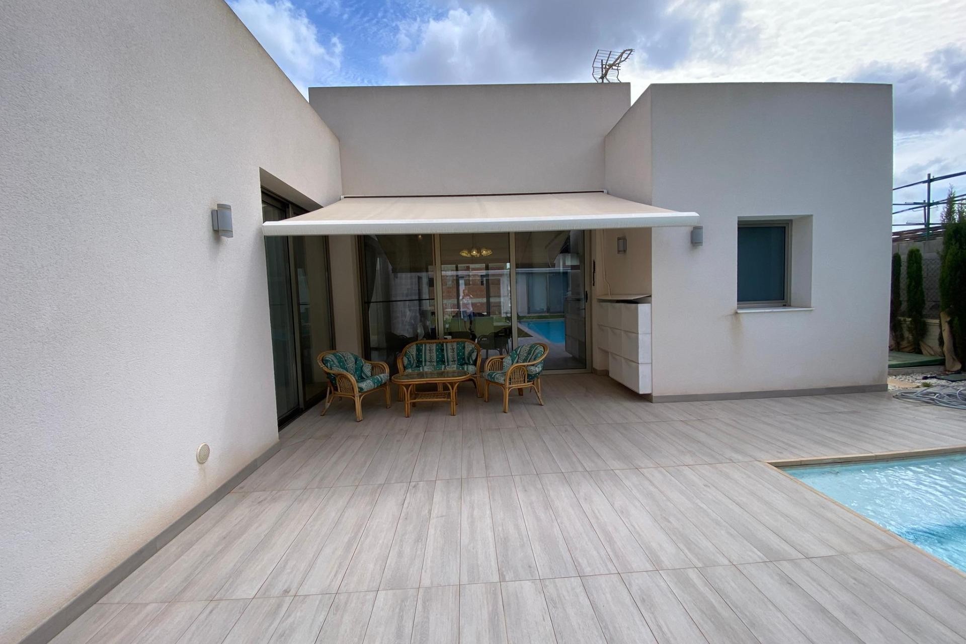 Resale - Villa -
Benijofar - Pueblo