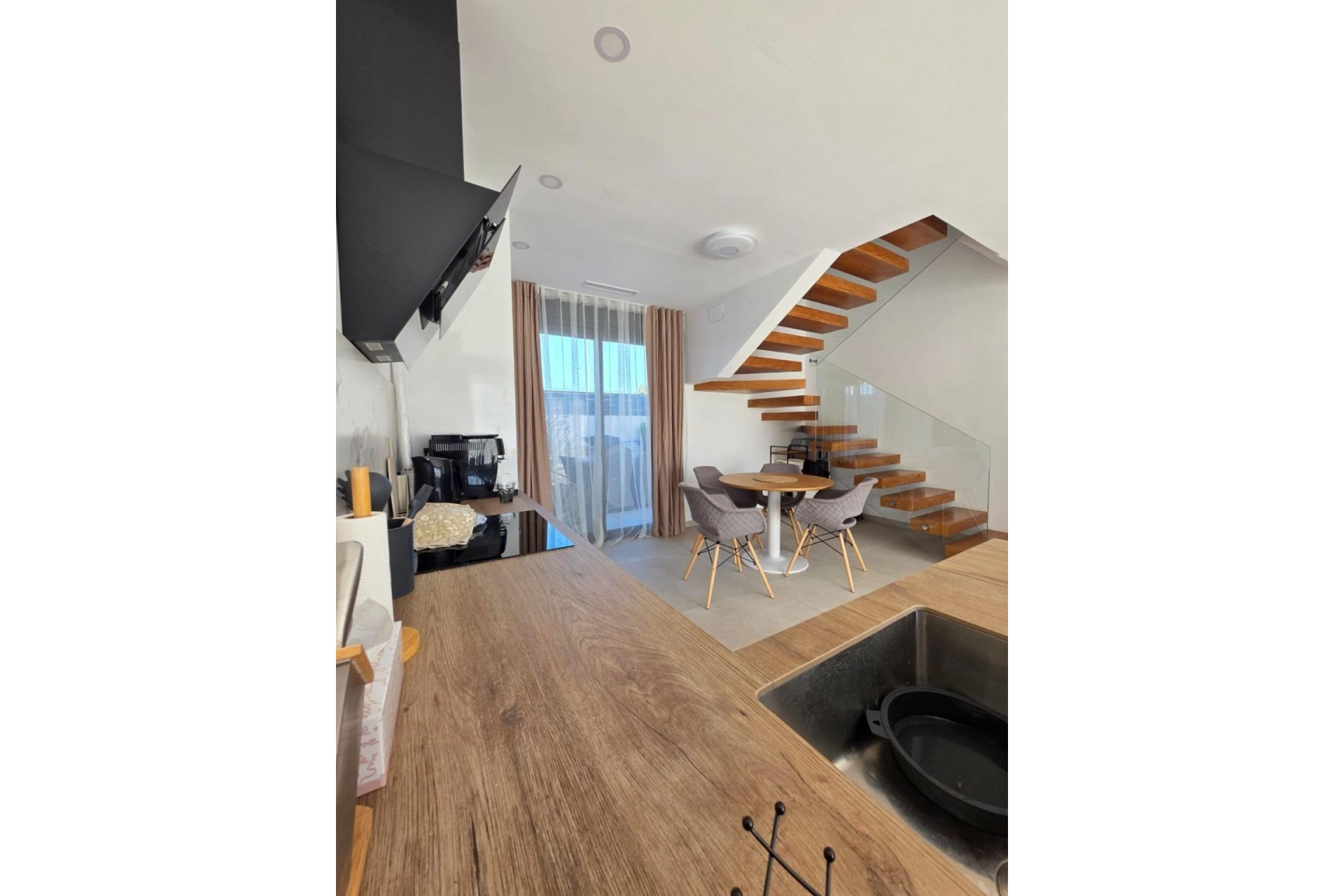 Resale - Villa -
Benijofar