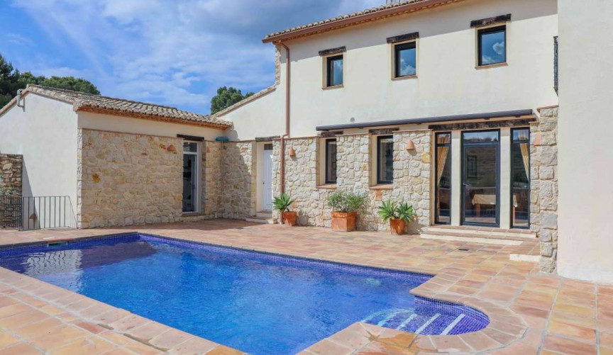 Resale - Villa -
Benissa - Costa Blanca