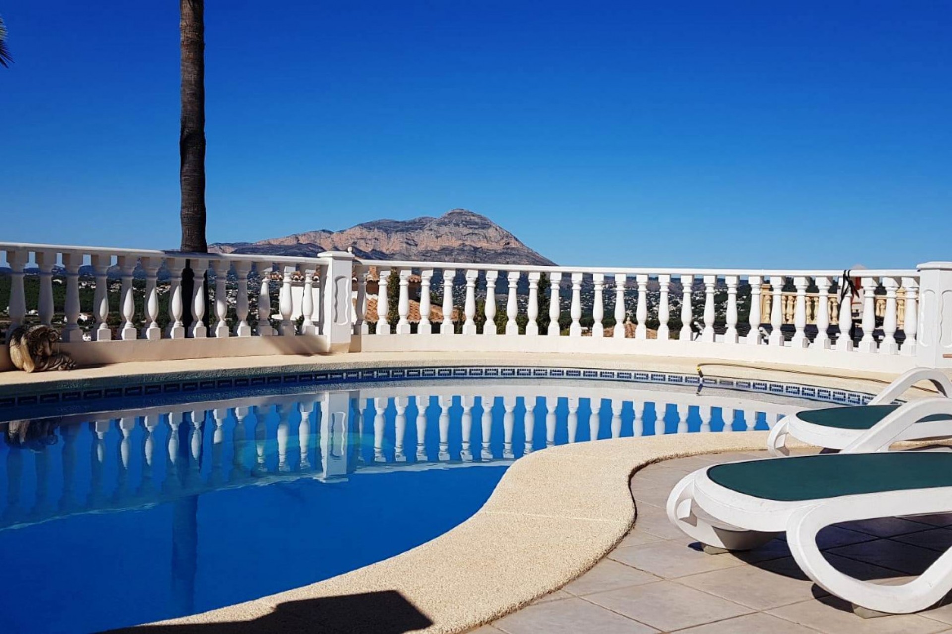 Resale - Villa -
Benitachell - Costa Blanca