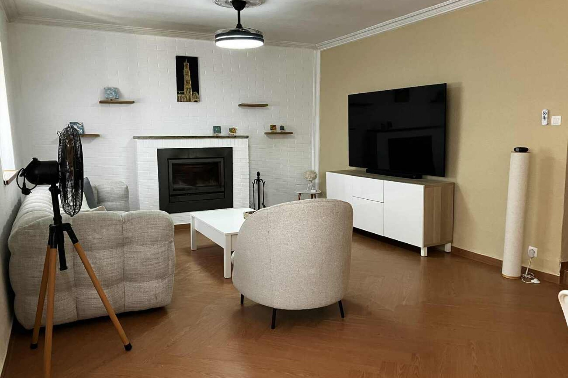 Resale - Villa -
Biar - Costa Blanca