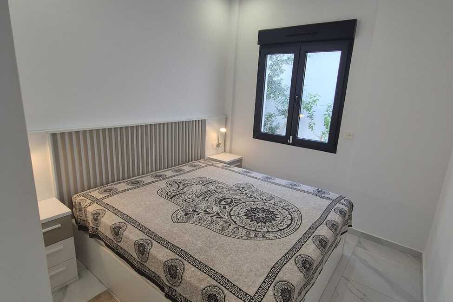 Resale - Villa -
Bigastro - Inland