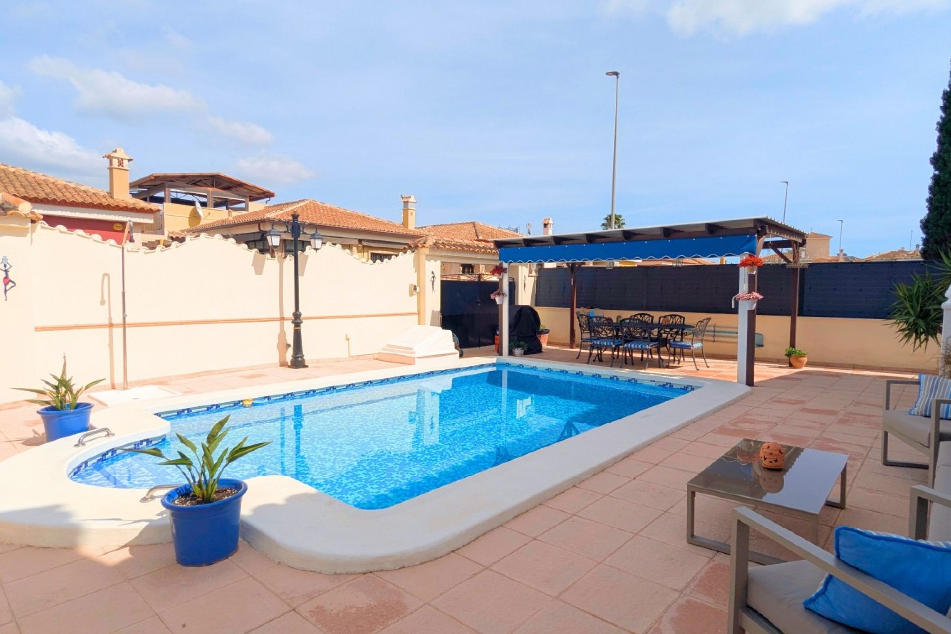 Resale - Villa -
Bigastro - Inland