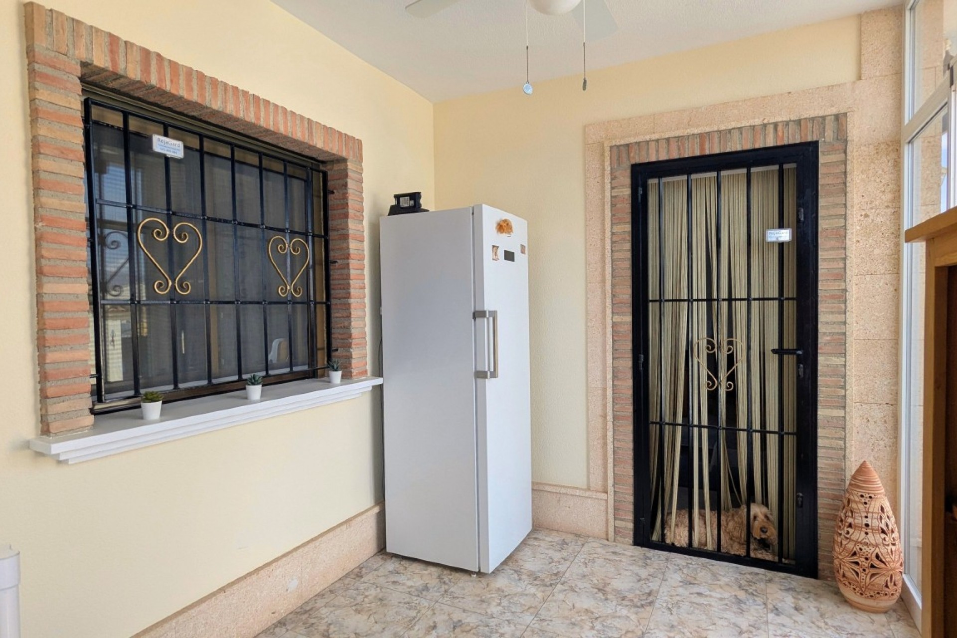 Resale - Villa -
Bigastro - Inland