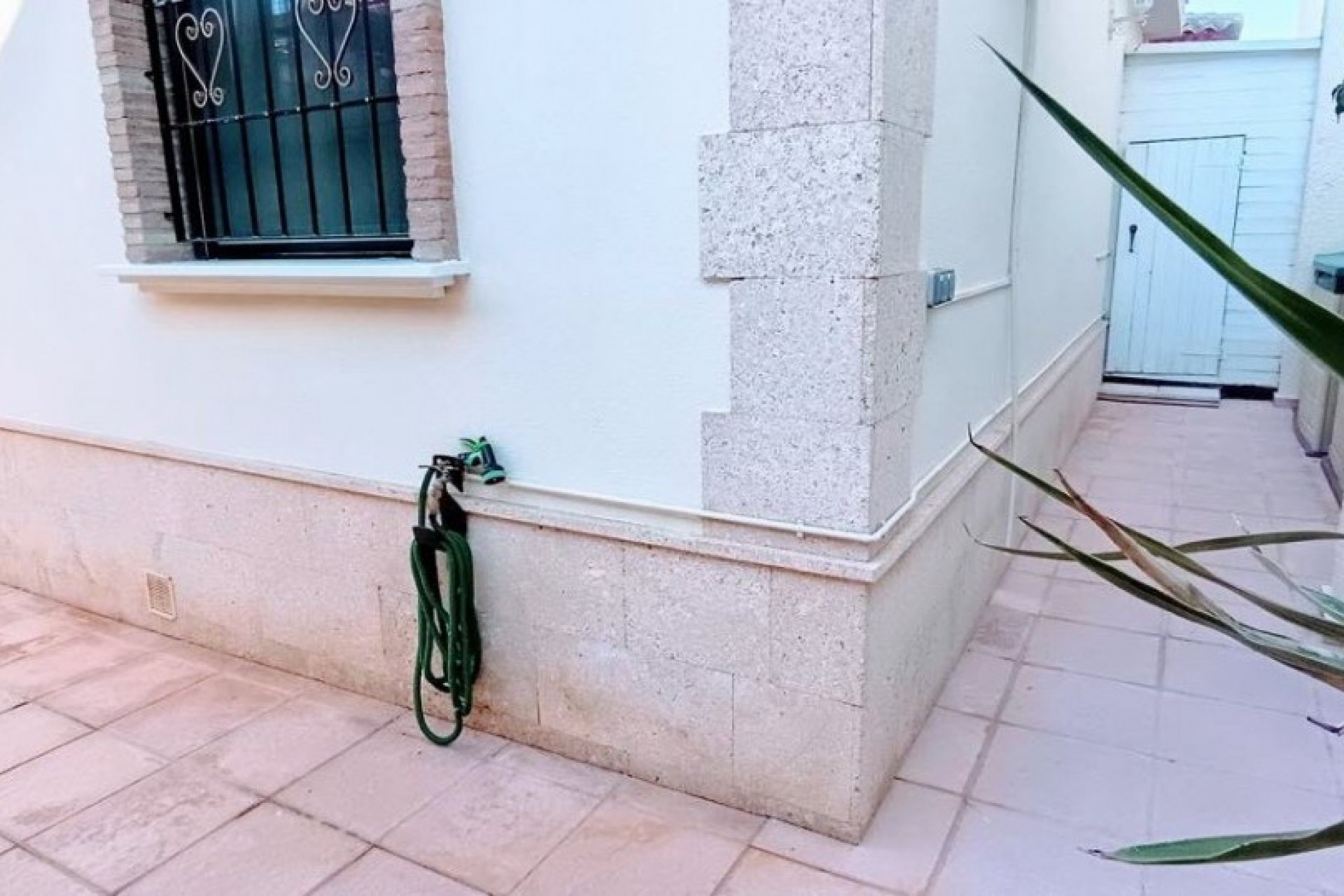 Resale - Villa -
Bigastro - Inland