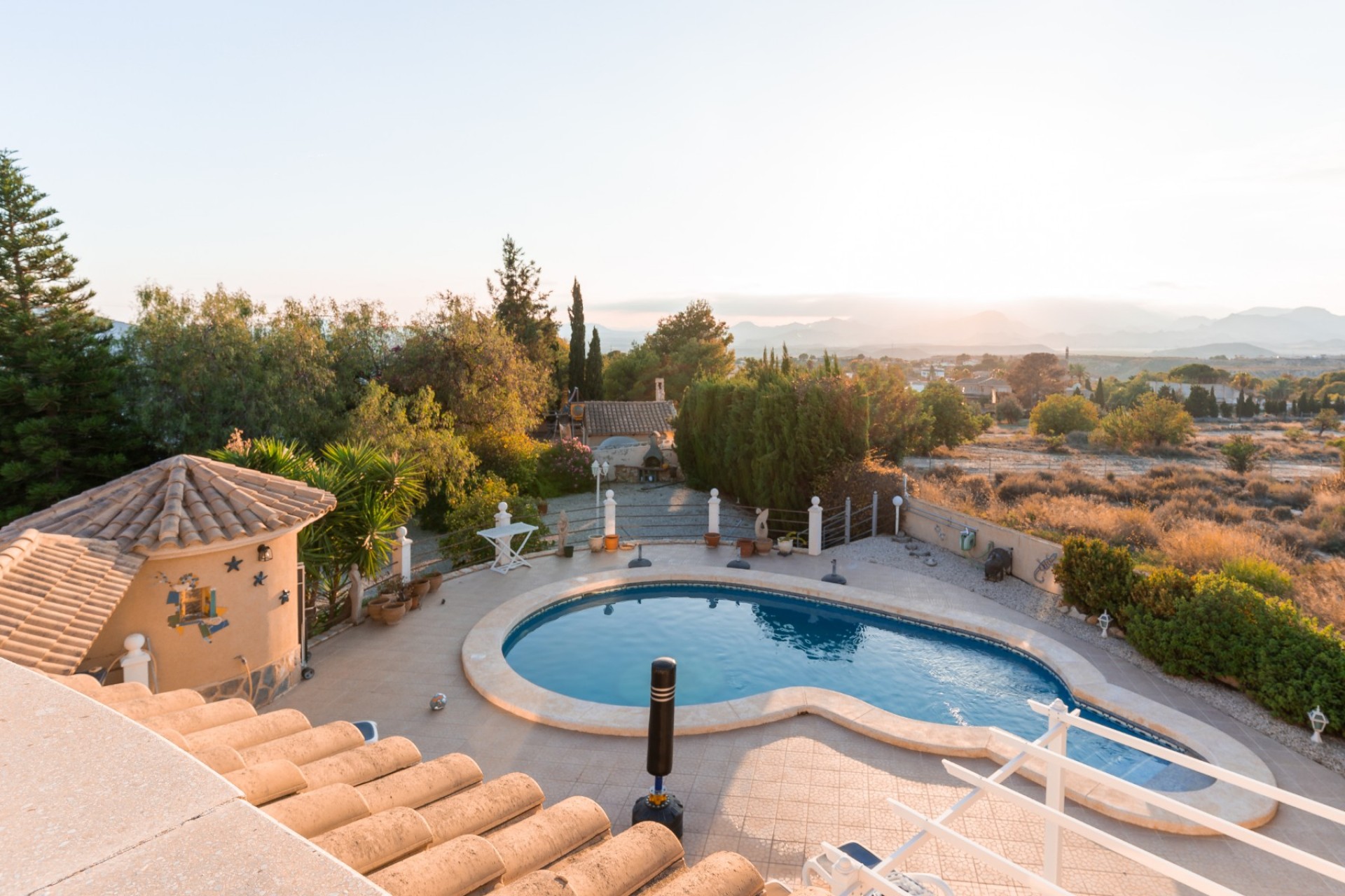 Resale - Villa -
Busot - Costa Blanca