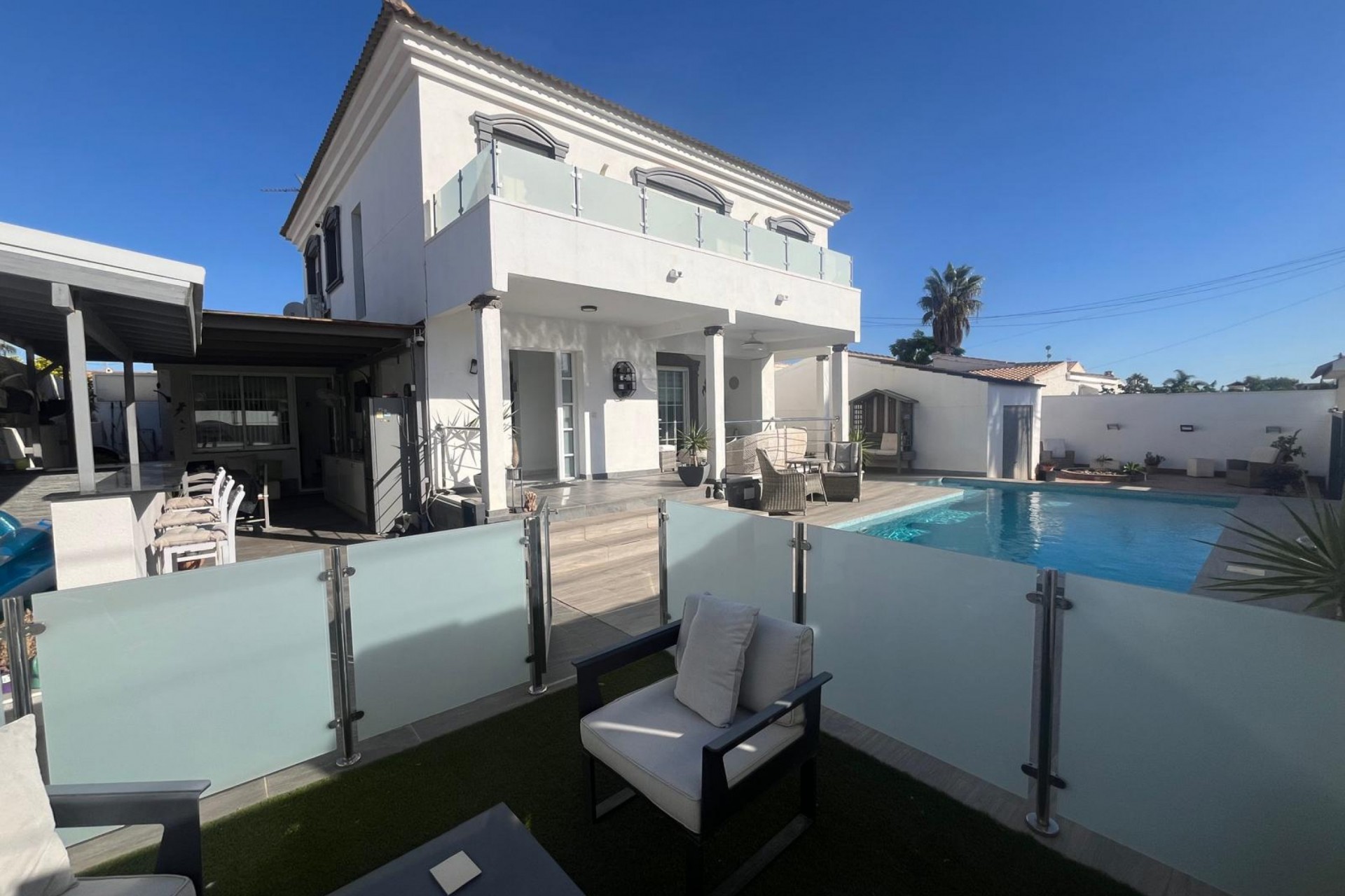 Resale - Villa -
Cabo Roig - Costa Blanca