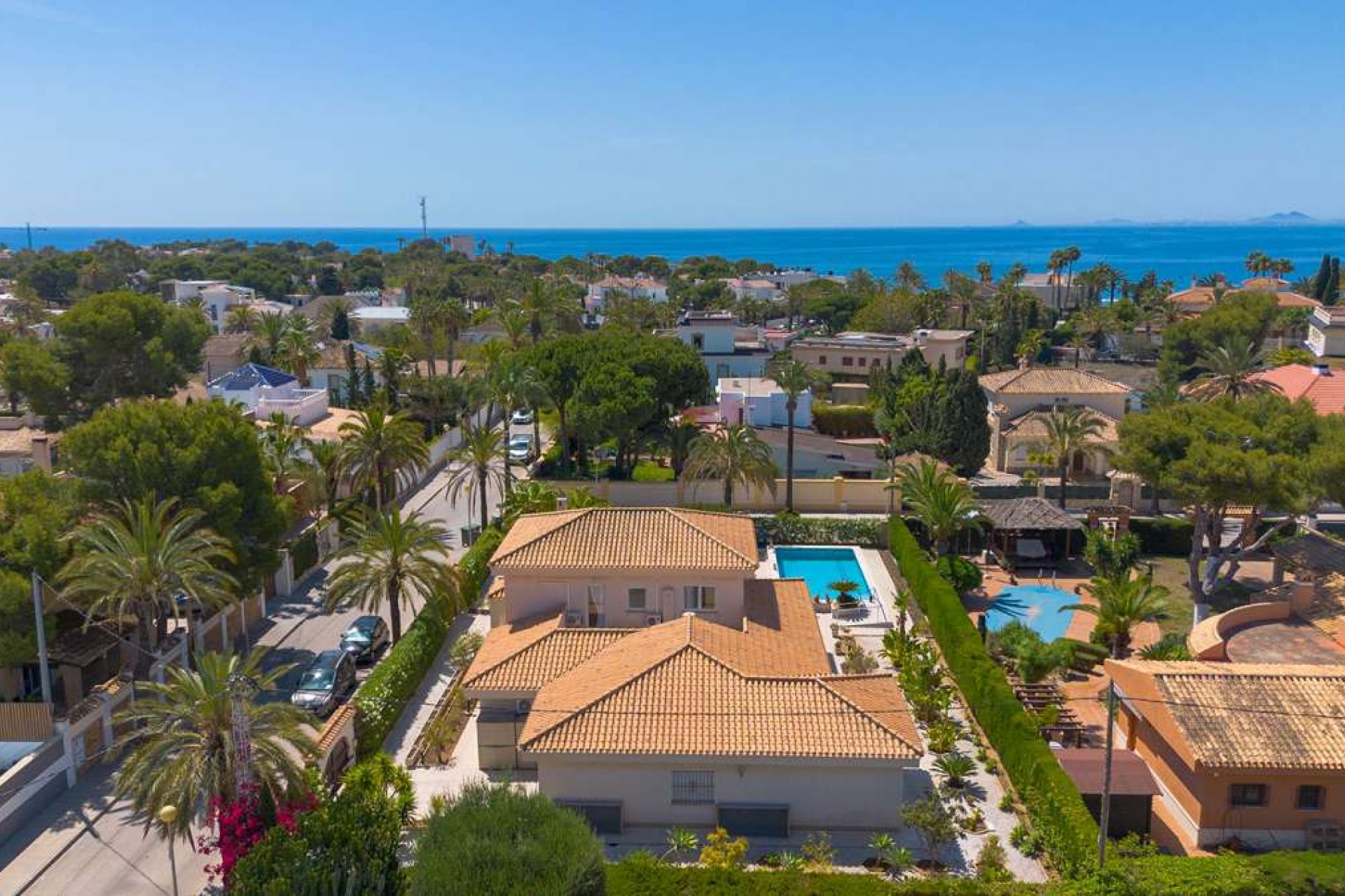 Resale - Villa -
Cabo Roig - Costa Blanca