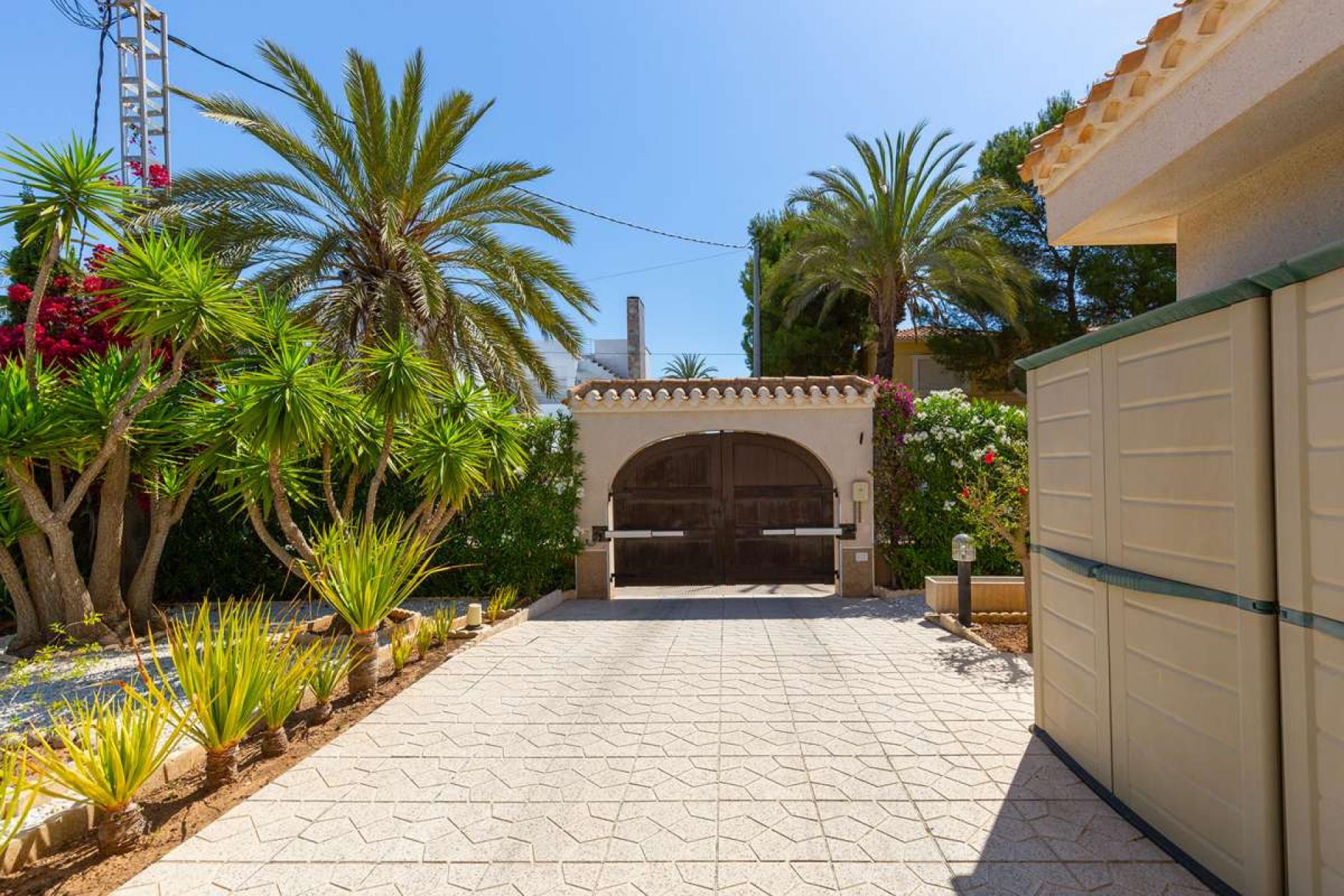 Resale - Villa -
Cabo Roig - Costa Blanca