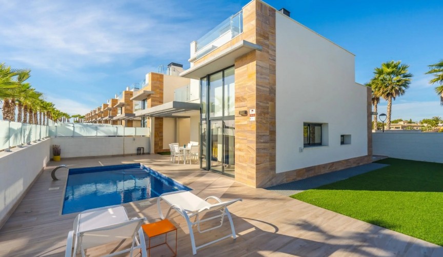 Resale - Villa -
Cabo Roig - Costa Blanca