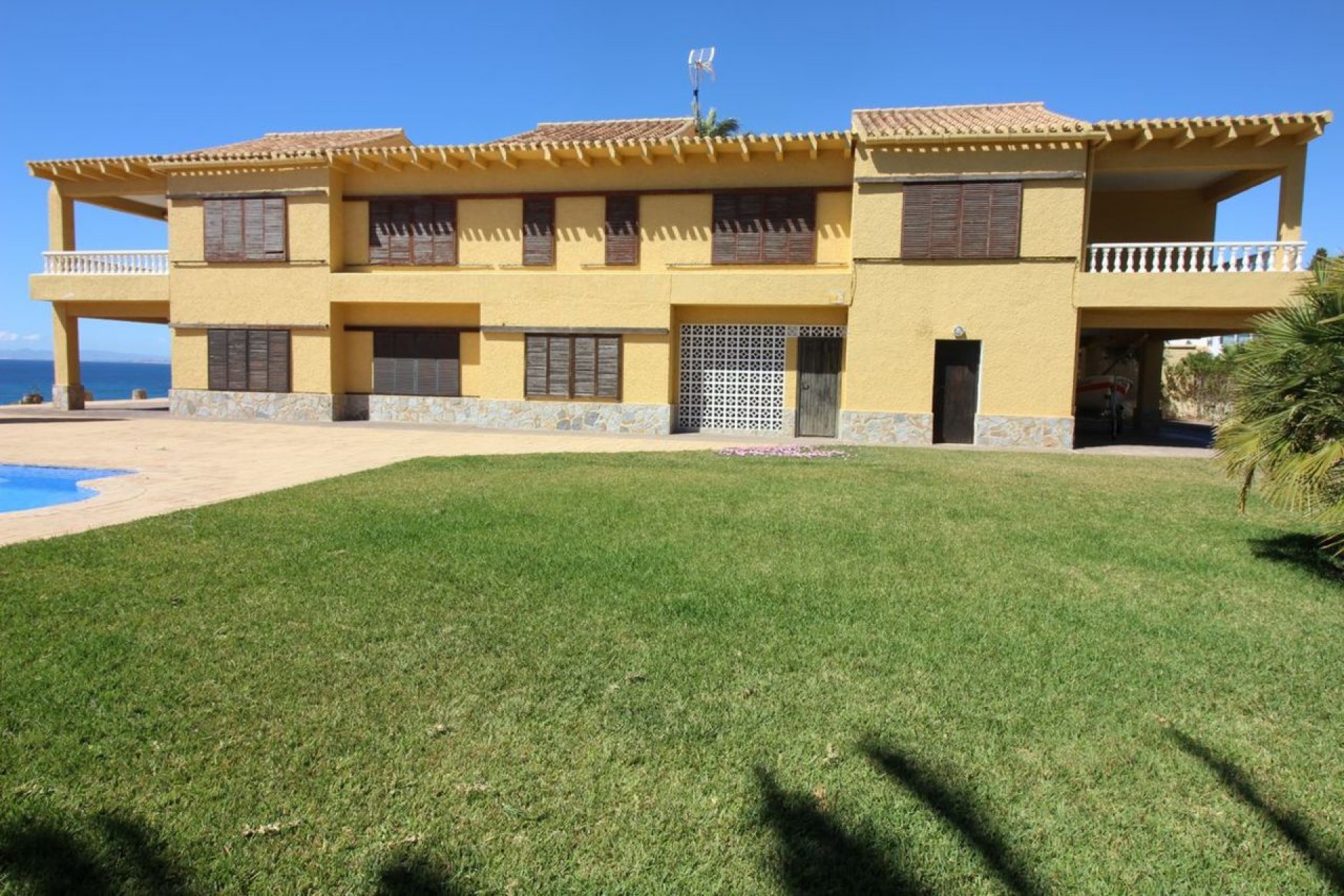 Resale - Villa -
Cabo Roig - Costa Blanca