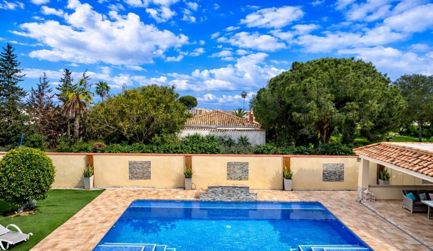 Resale - Villa -
Cabo Roig - Costa Blanca