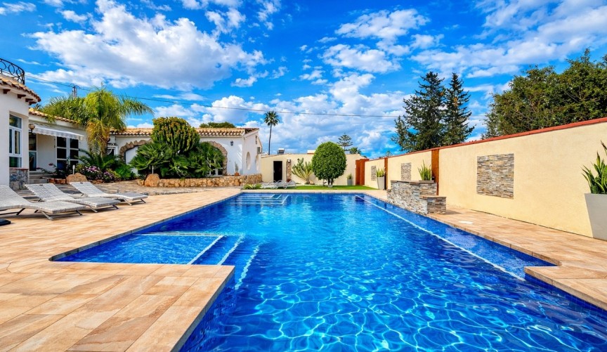 Resale - Villa -
Cabo Roig - Costa Blanca