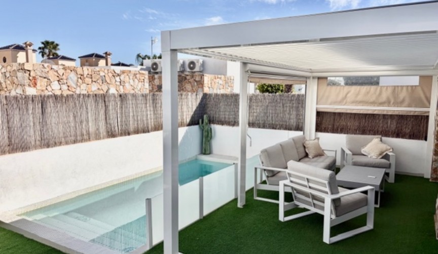 Resale - Villa -
Cabo Roig - Costa Blanca