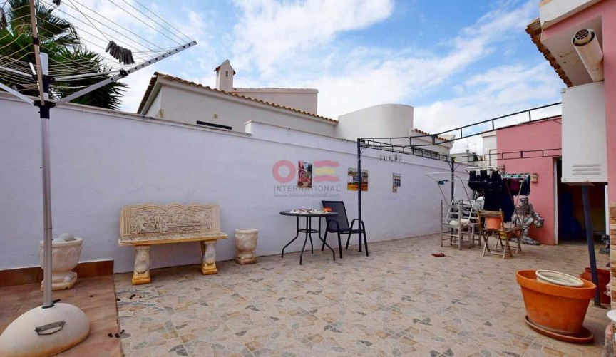 Resale - Villa -
Cabo Roig - Costa Blanca
