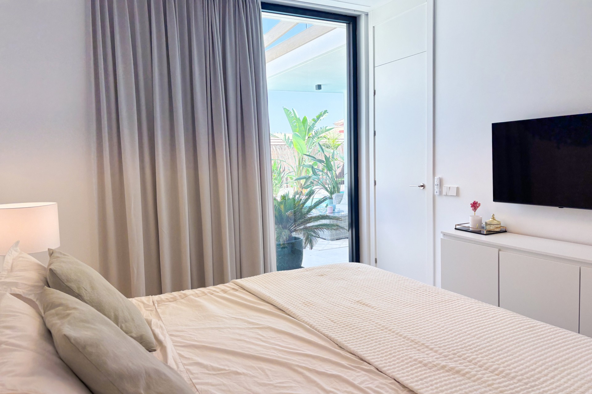 Resale - Villa -
Cabo Roig - Costa Blanca