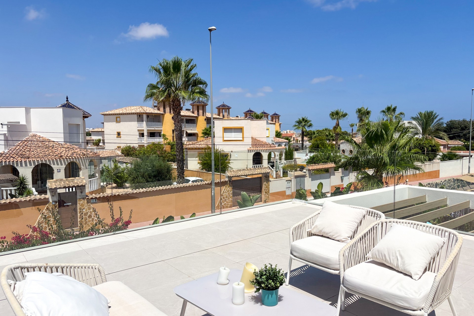 Resale - Villa -
Cabo Roig - Costa Blanca