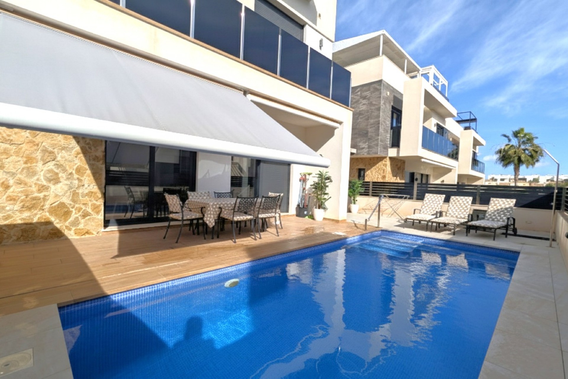 Resale - Villa -
Cabo Roig - Costa Blanca