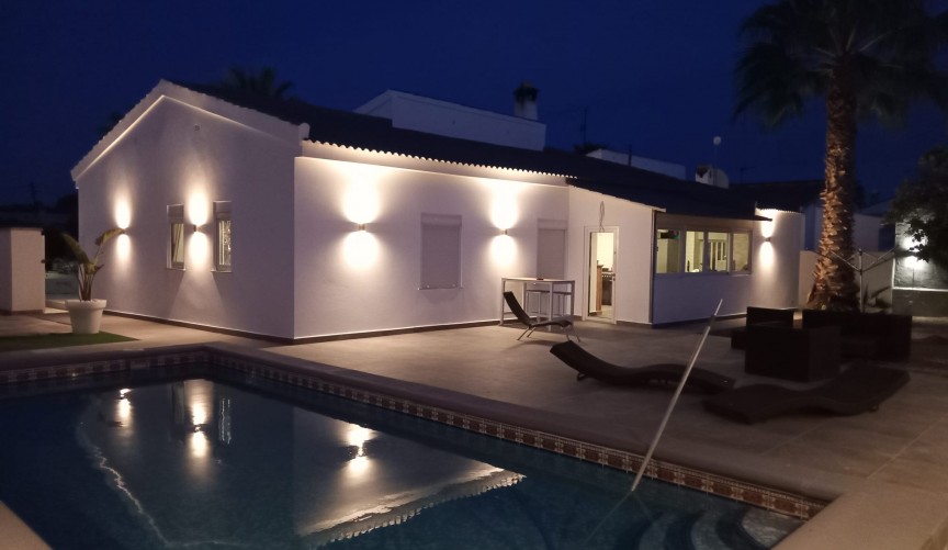Resale - Villa -
Cabo Roig - Costa Blanca