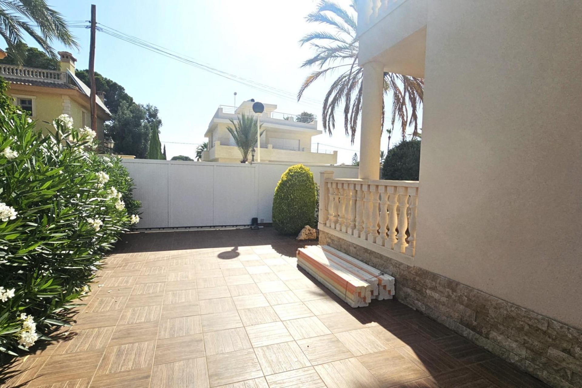 Resale - Villa -
Cabo Roig - La Caleta