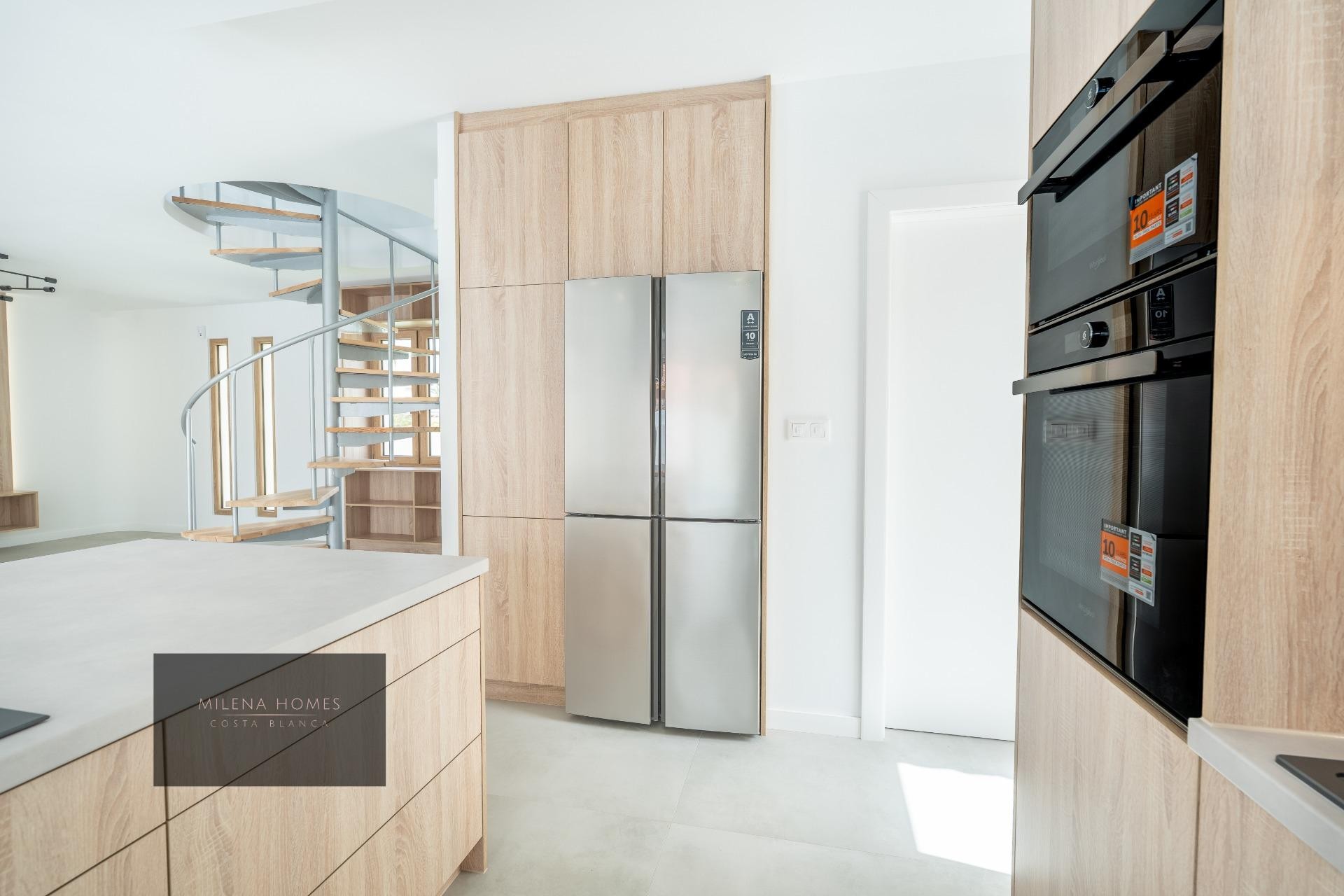 Resale - Villa -
Cabo Roig